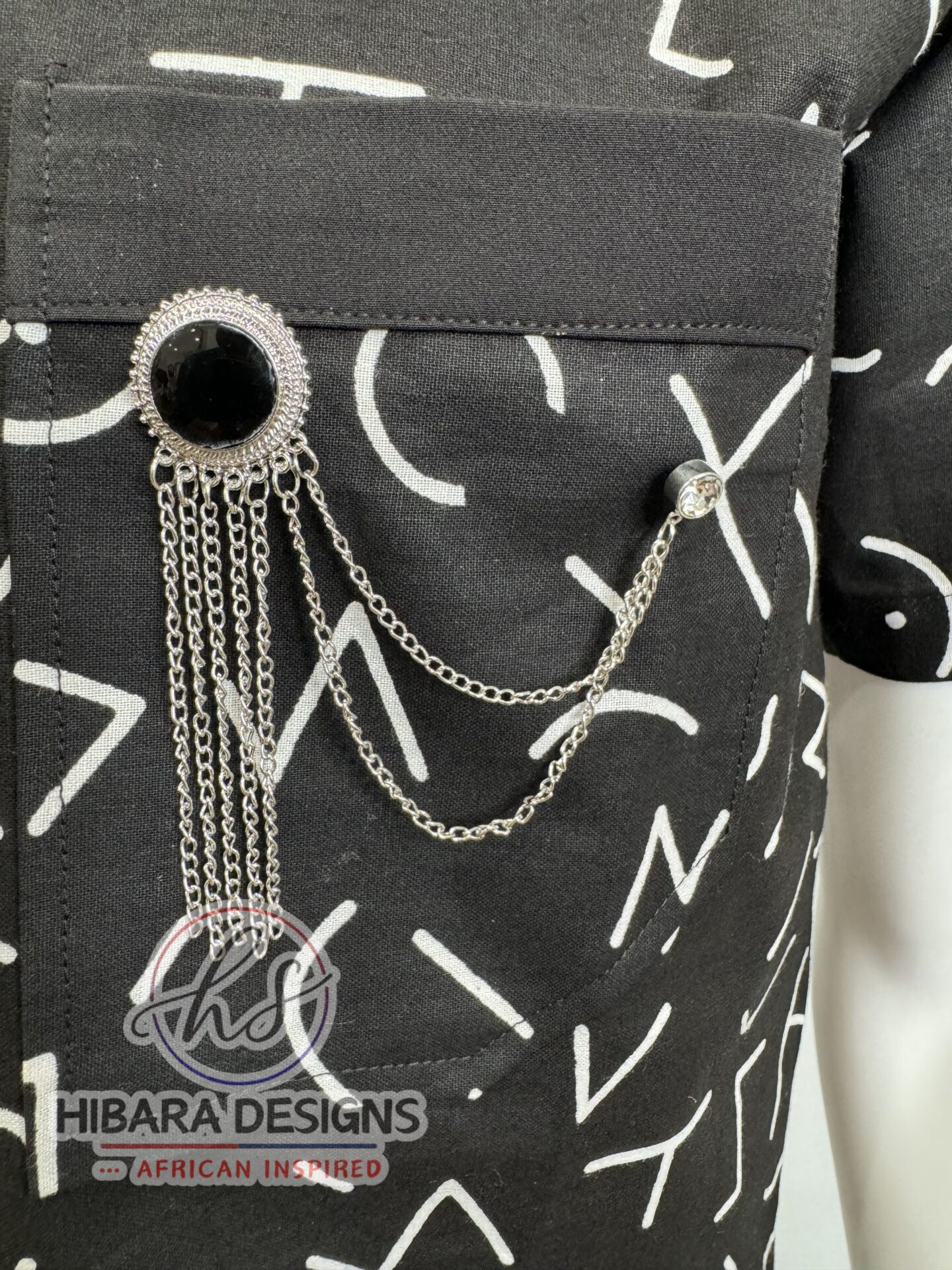 drape knighthood brooch (silver)