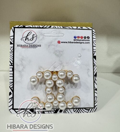 pearl channel brooch (white)