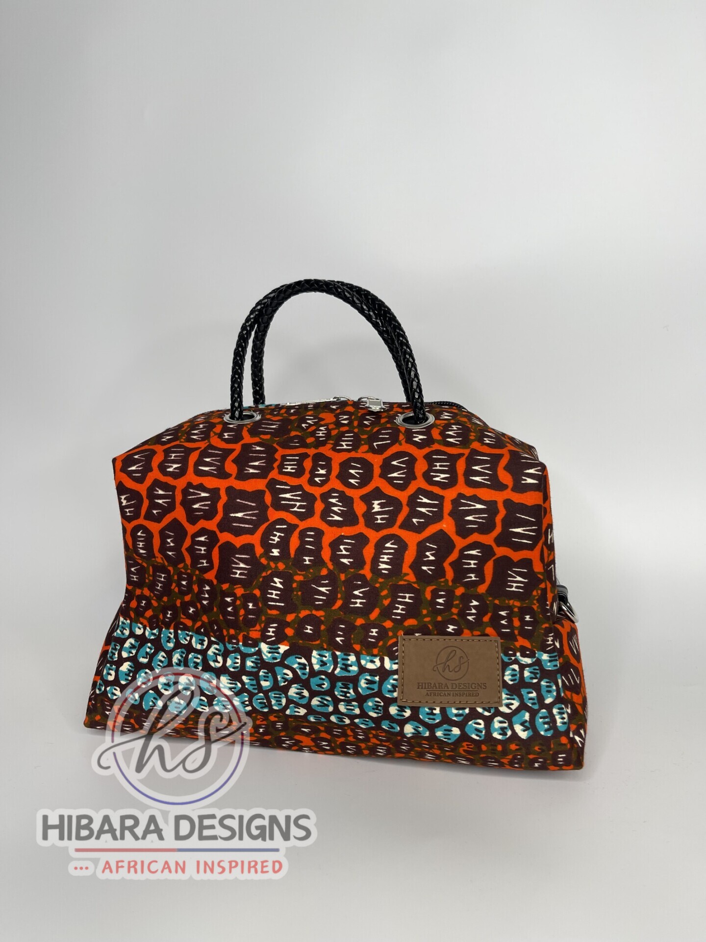 Fashion is Beauty. Beauty propels Fashion. Our signature bag can be use for multi things like as a Makeup bag, work bag, diaper and wipe holder bag etc Shop this Ankara handmade multi purpose bag. made with a beautifully patterned African prints. You can wash and re-use this bag whenever you feel its dirty. Another advantage is that this Ankara print makeup bag doesn't lock in stains from makeup products